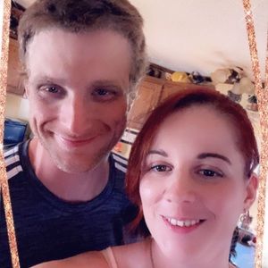 Meet your Posher, April and jason